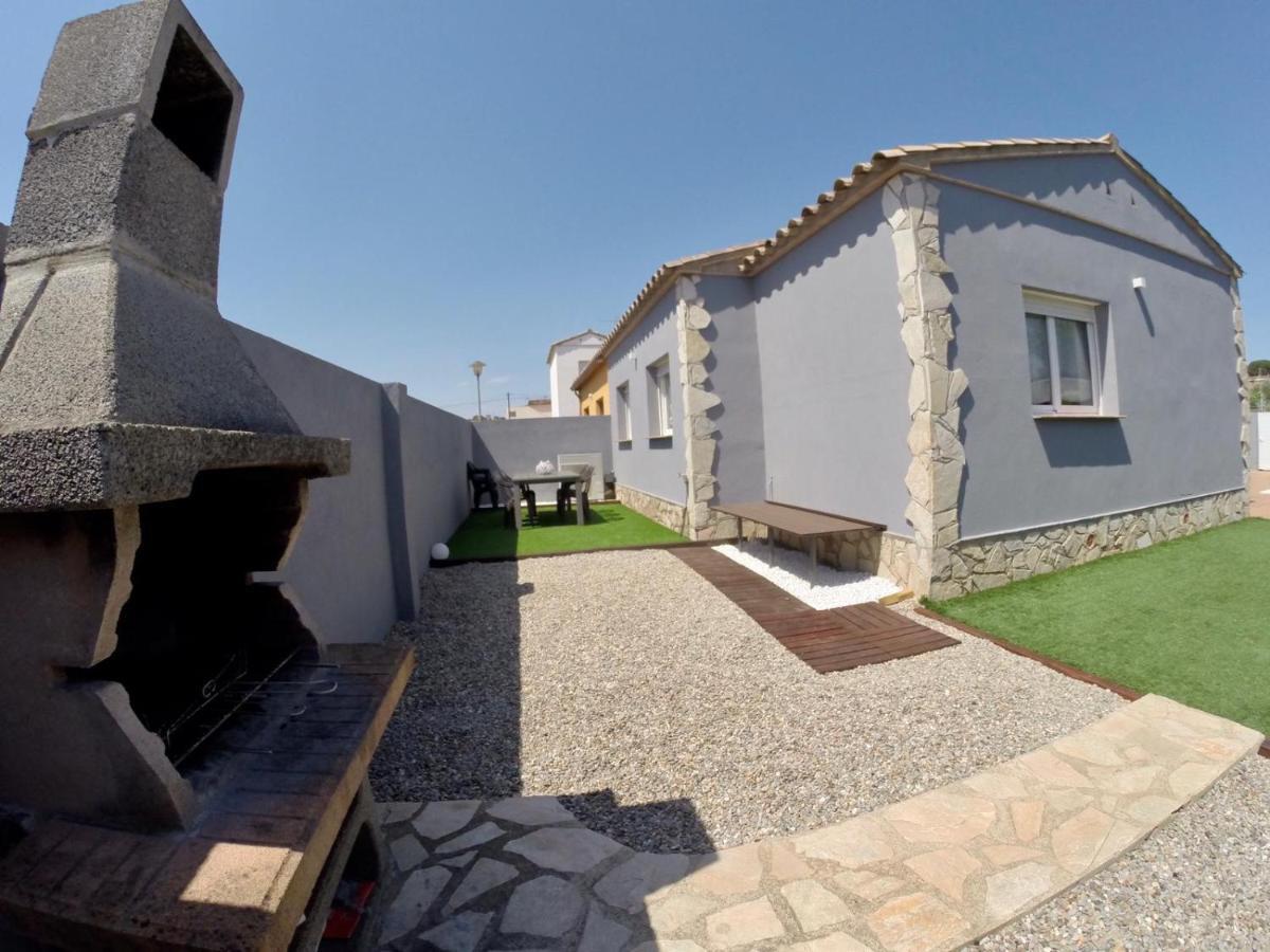 Casa En L Escala Con Piscina Y Wifi Free Villa L' Escala Dış mekan fotoğraf
