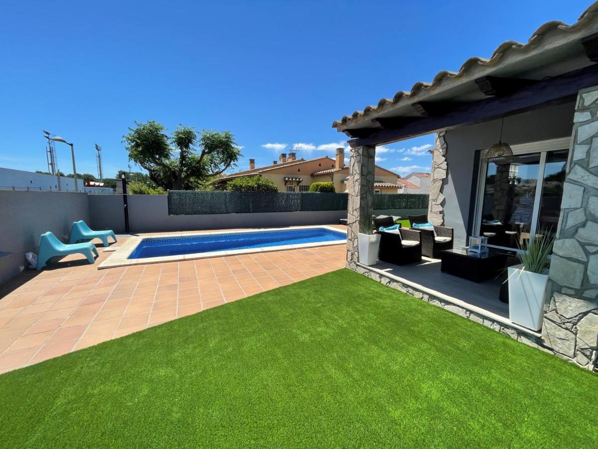 Casa En L Escala Con Piscina Y Wifi Free Villa L' Escala Dış mekan fotoğraf