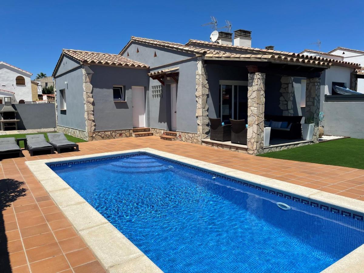 Casa En L Escala Con Piscina Y Wifi Free Villa L' Escala Dış mekan fotoğraf